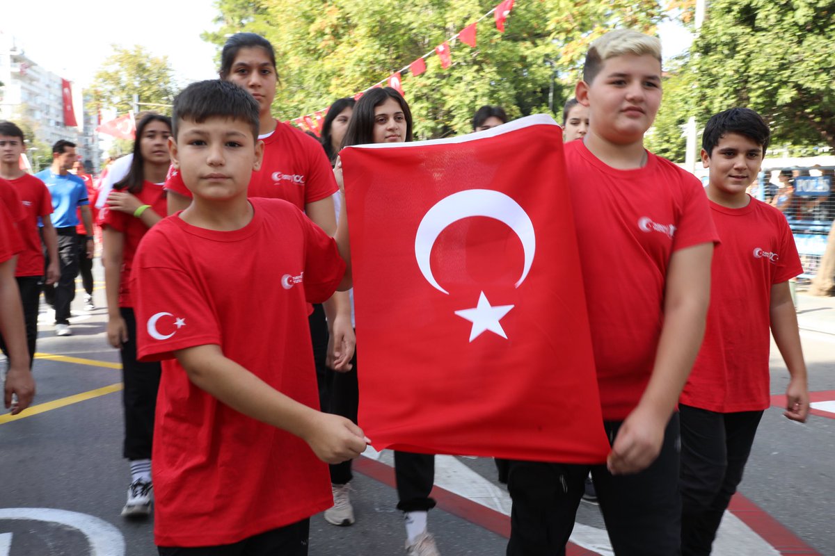 GSB_Antalya's tweet photo. #29EkimCumhuriyetBayramı'nın 100.yıl coşkusunu Cumhuriyet Meydanında düzenlenen geçit töreni ve çeşitli gösterilerle kutladık.  

Cumhuriyetimizin ilanının 100. yıl dönümünde başta Gazi Mustafa Kemal Atatürk olmak üzere kahraman ecdadımızı saygı ve rahmetle anıyoruz. https://t.co/v2GlCHNpag