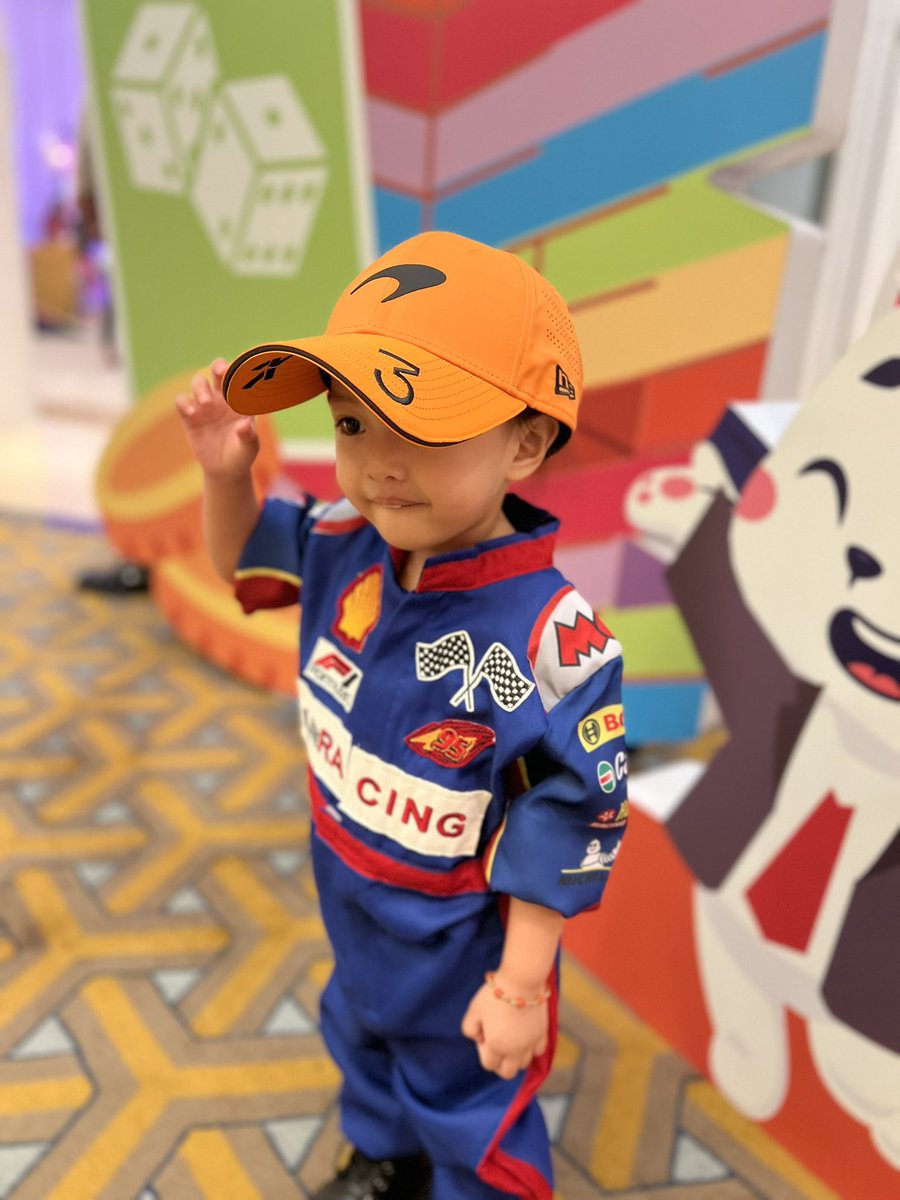 sosweet_27's tweet photo. “Yeah for sure I wore this RB-like suit to give a nod to Dad’s Max,3x world champ. Ofc, @danielricciardo cap to welcome him back on track(Austin). Then I made sure to choose the Mclaren (cap) to show massive support for @racerbia. See y’all soon” #F1FanPH #RedBullRacing #Mclaren https://t.co/vk6Vupu2Sb