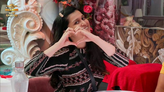 The purest soul 🫶🏻

#bb #BiggBoss #BiggBoss17 #BB17 #MannaraChopda #MannaraChopra #Mannara #Mannarians