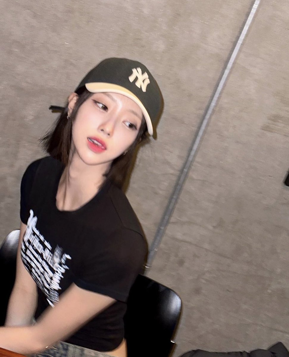 IrrisUpdates's tweet photo. ❀ ‘25.10.23’ lucirliv—🎞new post
« Sponsored My Love Ball Cap 👻
#MLBKOREA #MLBCREW #MLBCAP #MLBHats #MLBBallCap #HatsCordy #HatsRecommended #CapHats #BallCapHats #BallCapFashion #BallCapCoDie #BallCapRecommendation »
› 🦢
————————————
#IRRIS #아이리스 #LIV #리브 https://t.co/RL9op1a6Wn