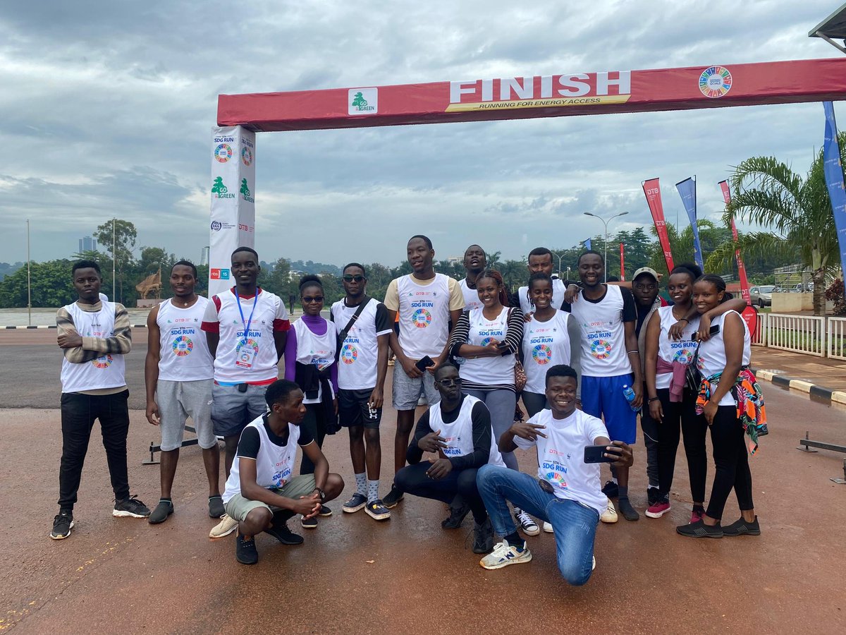 JothamWest's tweet photo. This morning I and my colleagues from @UCUniversit  @youthgogreen we joined the rest of ugandan at kololo ceremonial Grounds for the #5thSDGRun  .#Run4EnergyAccess @nbstv 
@dtb_uganda @UCC_Official @WWFUganda https://t.co/WYf8TPChBO