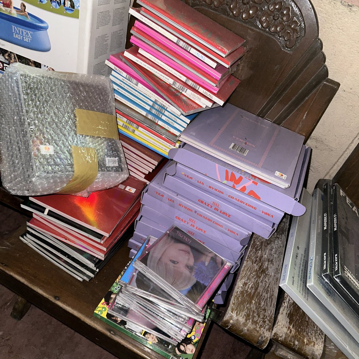 hallyupotter's tweet photo. wts ive ph

🍓onhand sealed albums!

eleven - ₱400
eleven with ssq pob - ₱650
love dive - ₱400
love dive jewel case (all members available) - ₱300

mop: gcash bdo maya paypal

tags ive ld eleven gaeul yujin rei wonyoung liz leeseo https://t.co/Kua96W3fTm