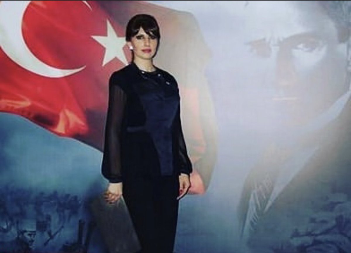 Aslhntl's tweet photo. Ne mutlu Türküm diyene 🇹🇷💯🥰
Devletimiz, vatanımız, milletimiz baki olsun 🇹🇷
#Atatürkünİzinde100YIL
#100YAŞINDA 
#Cumhuriyet https://t.co/v4D3GOVtpI