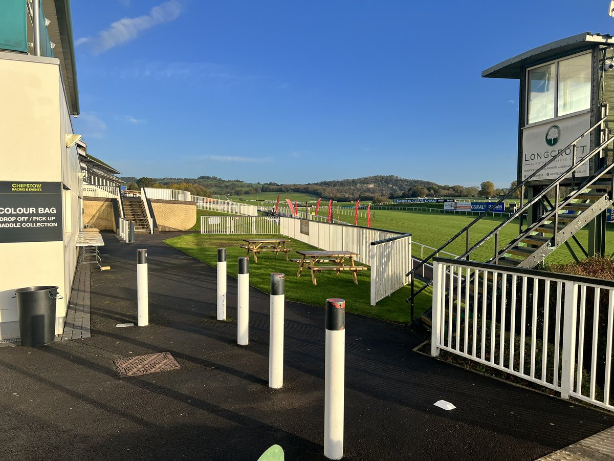 Out with the <a href="/AcuteMedicsLtd/">Acute Medics Ltd</a>  team at the Chepstow Steeplechase