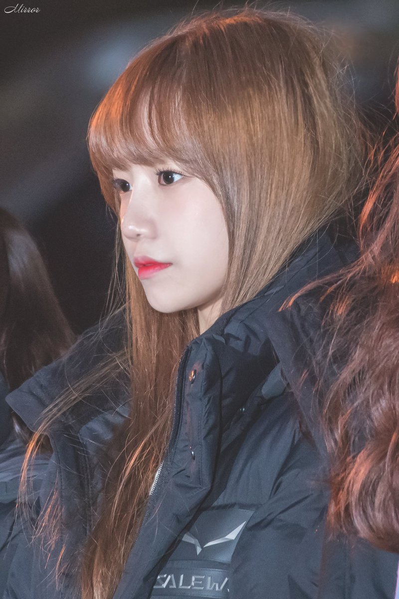 time_to_yuri's tweet photo. 181205
GMP 출국
#조유리 https://t.co/rw94O0TaS6