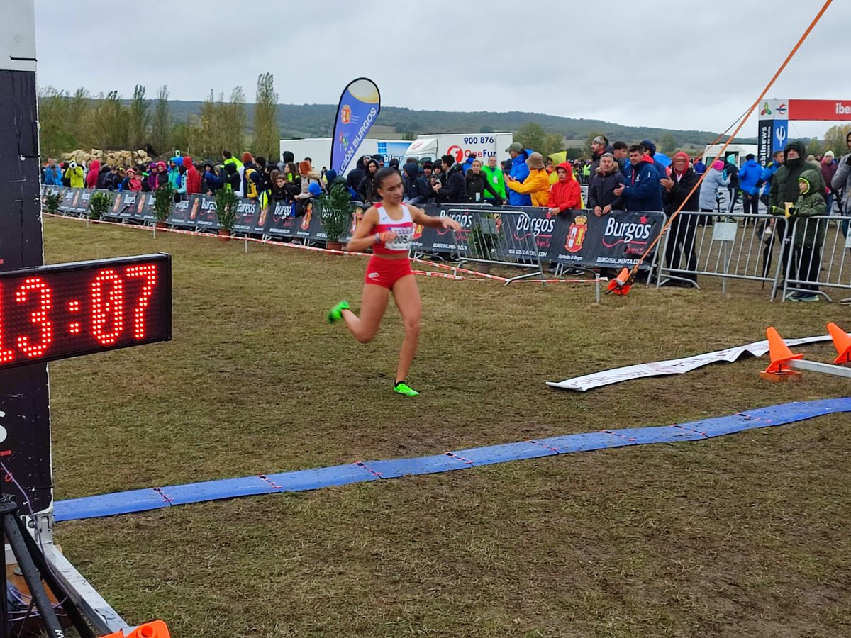 CAtapuerca's tweet photo. #CrossAtapuerca | Podium

Relevo Mixto

🥇 Arconada Ducks (Gijón, Asturias)
🥈 Cuchas Team Torrelavega (Torrelavega, Cantabria)
🥉 Kolme City (Colmenar Viejo, Madrid) https://t.co/nsLl6rgMEV