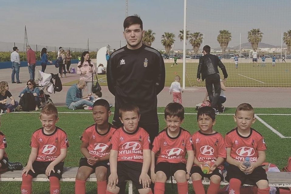 Queremos mandar un mensaje de fuerza y ánimo a nuestro entrenador y jugador Pablo Rodríguez ❤️

Este partido también lo vamos a ganar Pablo, porque lo estás jugando muy bien y te lo mereces nano 💪🏽😍