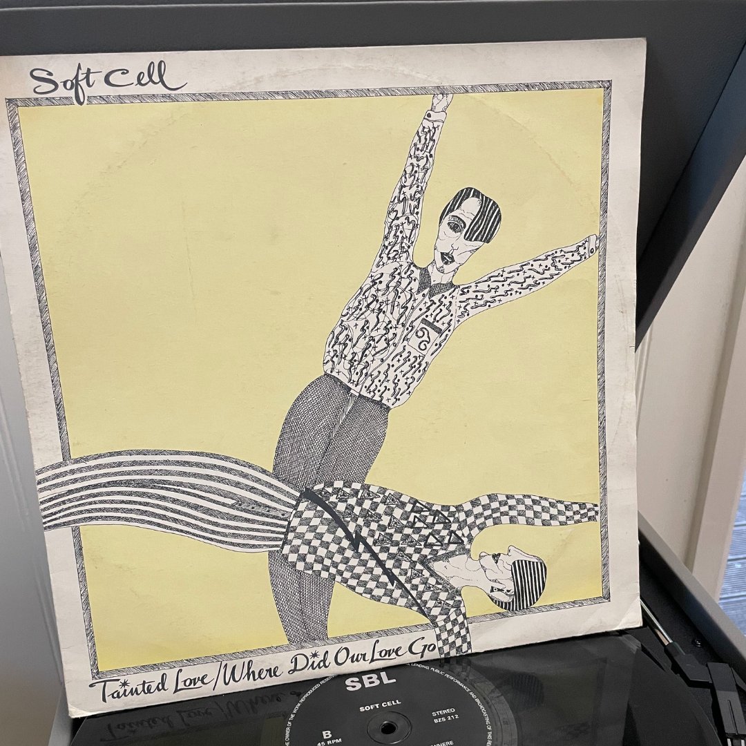 It's SPINday, featuring one of my old albums every week that I listen to while I write
This is week is Tainted Love by Soft Cell who I was lucky enough to see at the Leeds Warehouse in '81
Listen along at open.spotify.com/track/0cGG2Eou…