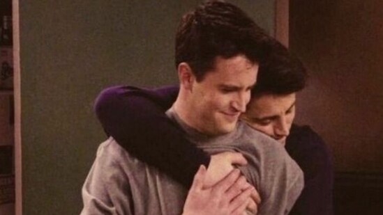 LikneshR's tweet photo. Matthew Perry may have gone but Chandler Bing lives on in our heart
#matthewperry https://t.co/QAp7gXhYsv