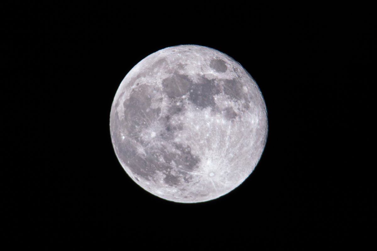 まんまるお月様

#まんまるお月様
#満月
#カメラ好きと繋がりたい
#Canon 
#sigma150600