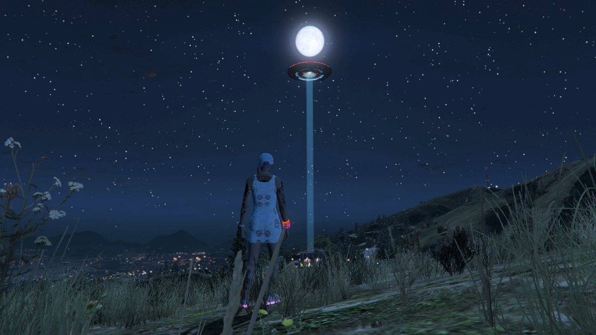 Kenny97LPB's tweet photo. Halloween Event🎃
Full Moon And UFO
#GTA5Online
#RockstarGames https://t.co/KXOfY9VoPh