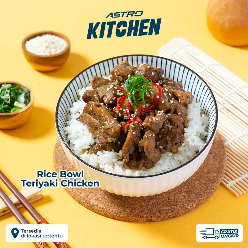 astronauts_id's tweet photo. Yakin gak ngiler sama menu baru Astro Kitchen ini?!🤤

AstroFriends yang suka kulineran dengan vibes Jepang, wajib banget cobain hangatnya rice bowl ditambah kesegaran minuman dari Astro Kitchen x Kokumi ini!😝

Langsung aja cobain &amp; #JajanSatSet sekarang. Klik banner di bawah!👇