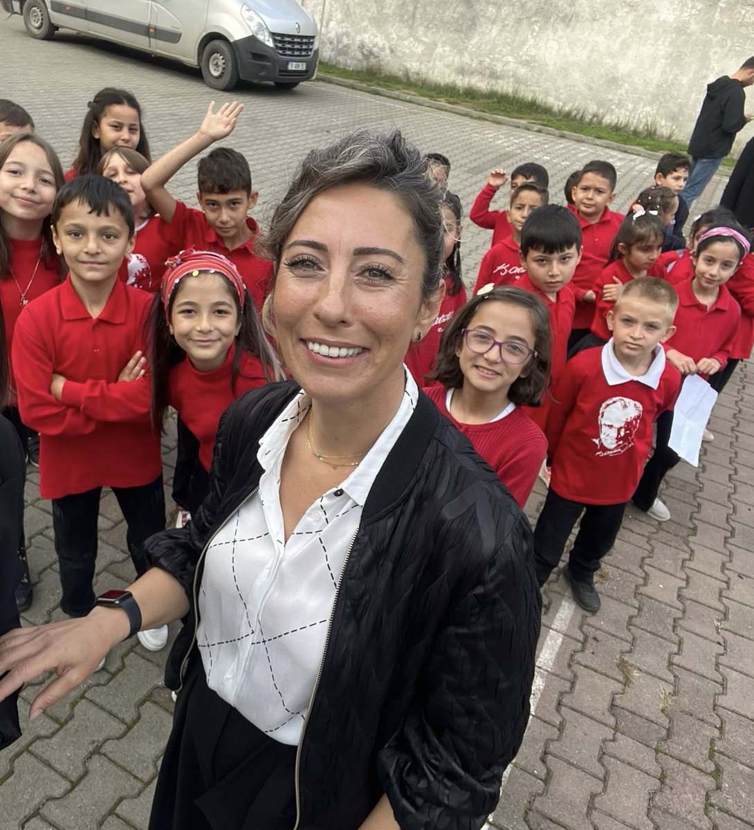 Emel Öğretmen tweet media