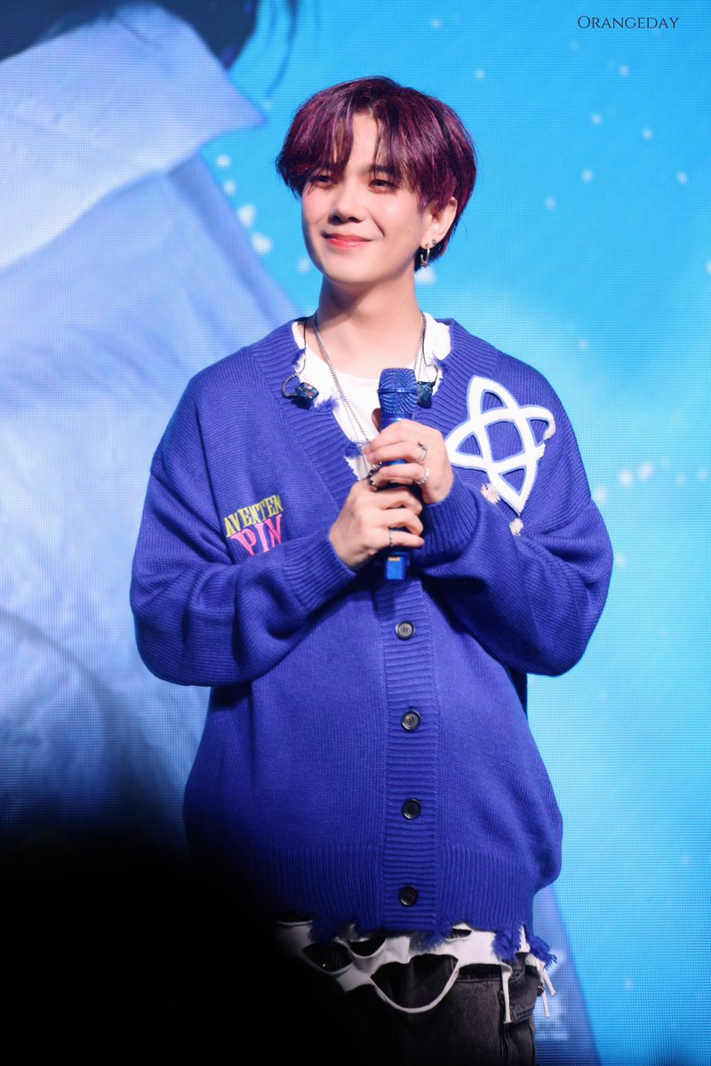 231029
🥣🥣🥣🎩🎩🎩
#FanMeetingJinjianchenginHongKong
 #BuildJakapan 
#Beyourluve
<a href="/JakeB4rever/">BIU.</a>