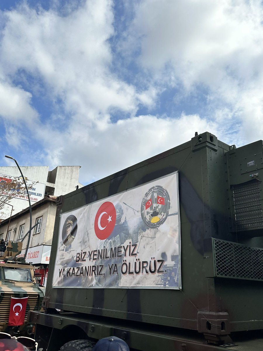 ezg_kya's tweet photo. #Cumhuriyetimizin100YılıKutluOlsun https://t.co/JwONnfyVWF