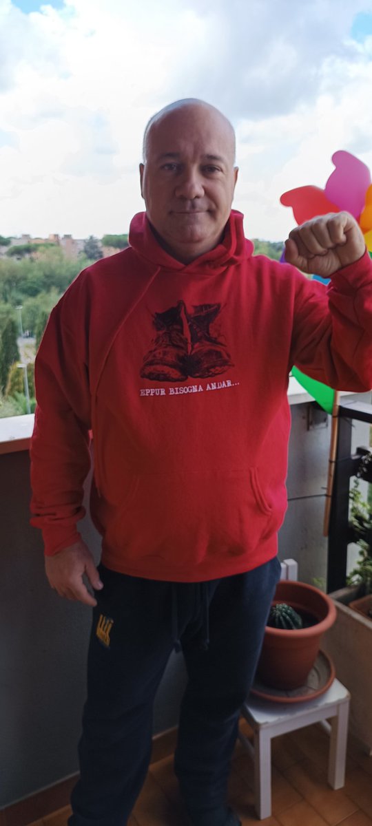 Ferruccioapnea's tweet image. #ancorafischiailvento #compagni #eppurbisognaandar #scarperotte 
I regali quelli veri da parte di un compagno di La Spezia 😍😍😍😍😍😍😍😍