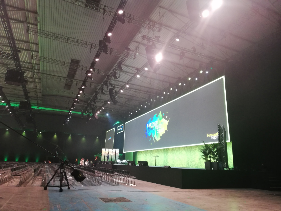 pa_hire_oxford's tweet image. Some of our equipment in action, this time in Barcelona. #LED #Large_Screen #Big_Screen #Sound_Hire #Lighting_Hire #Stage_Hire #LED_Screen #Sound_And_Light_Guys