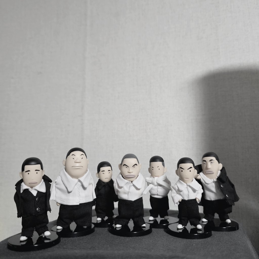 까페  처음으로 협력해본  피규어의상☺️