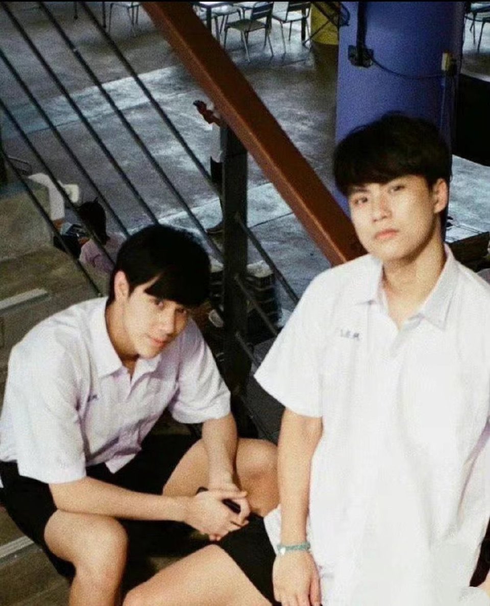Junsatoshi911's tweet photo. Happy 2nd anniversary BBS❤️💚lucky to love patpran❤️💚🤟，ohmnanon forever ❤️💚

#2ndONniversaryBBS
#โอมนนน 
#ohmpawat #mynameisnanon 
#OhmNanon 
#BadBuddySeries https://t.co/90JuVwfYie