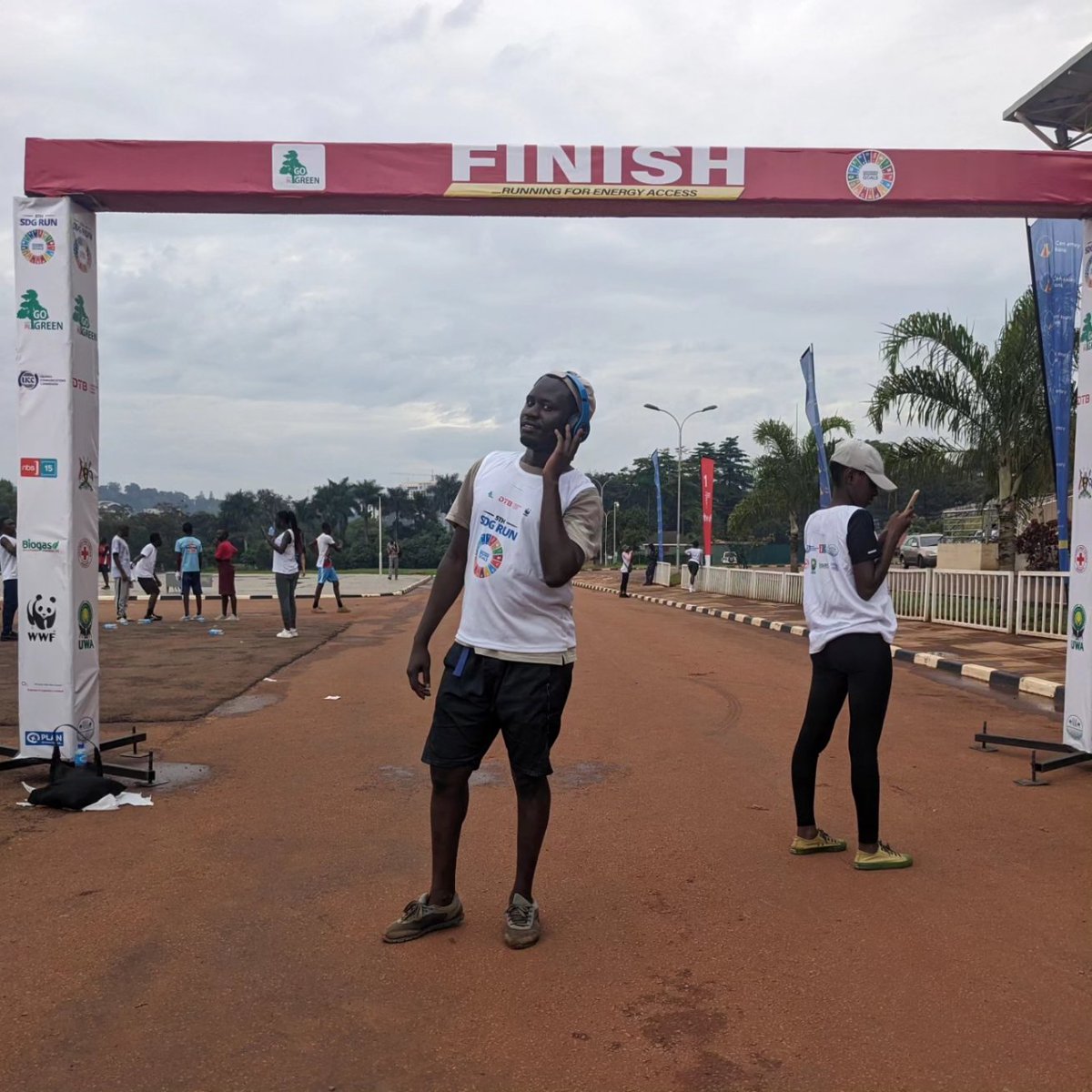 ochangeoffrey's tweet photo. It was a pleasure to participate in the #5ThSDGRun 2023 #17km #run4energyaccess #SDGs #CleanEnergy #RenewableEnergy #SustainableDevelopmentGoals #SDG7 
Cc. @youthgogreen 
Cc. @nbstv https://t.co/QZiNDlDIW4