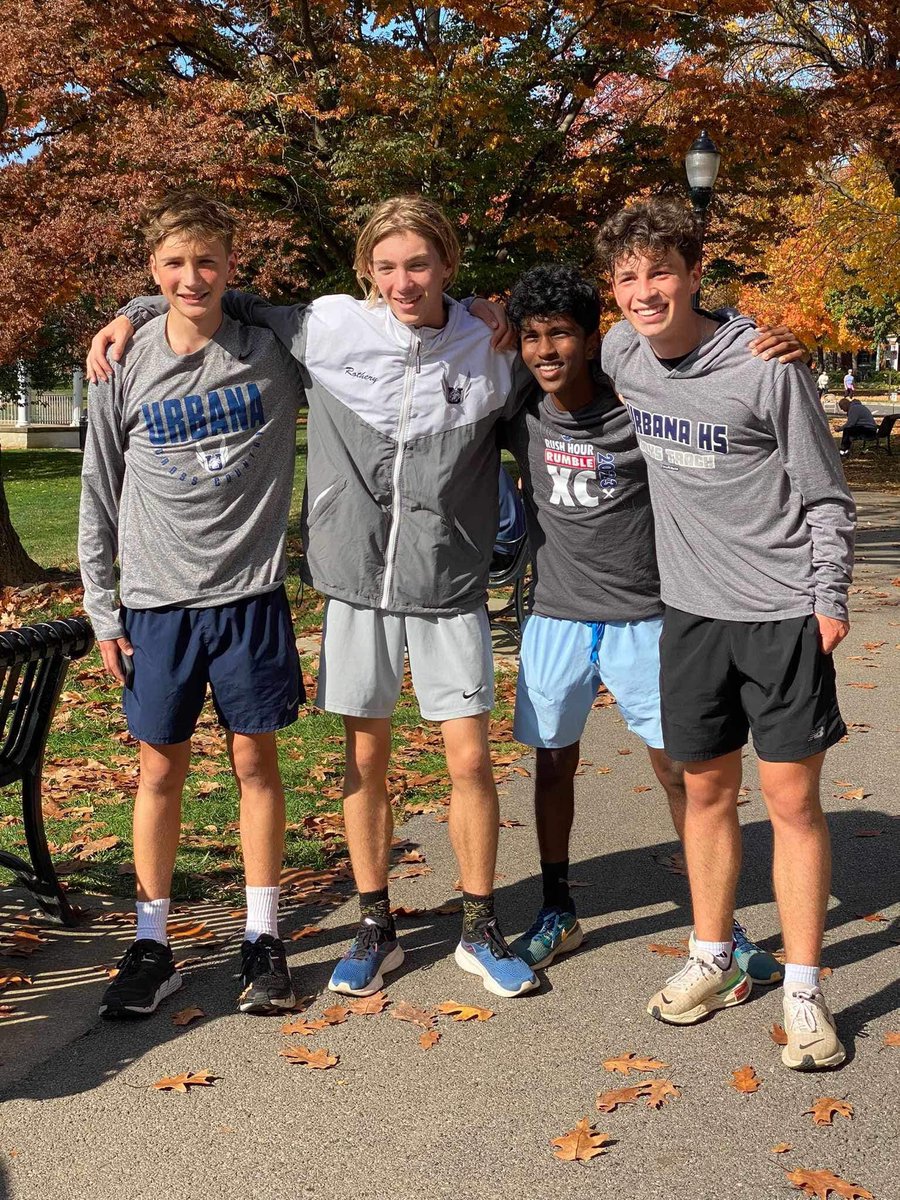 _KCF_'s tweet image. Thanks @UrbanaBoysTrack for volunteering yesterday at our 3rd Annual Octoberfest 5K. Fantastic representation of @fcpsathletics

l to r: Erik Pedersen, Joshua Rothery, Abhiram Tammana &amp;amp; Jake Kramer

#BuildingTheFoundation #5K #CrossCountry #CommUNITYService #FrederickMDProud