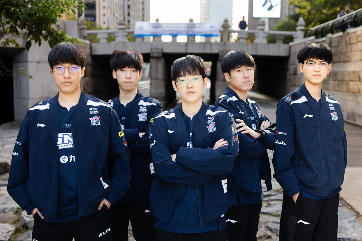 lolesports's tweet photo. 4/4 #LPL teams in the #Worlds2023 Quarterfinals! https://t.co/VHeHaAvsJV