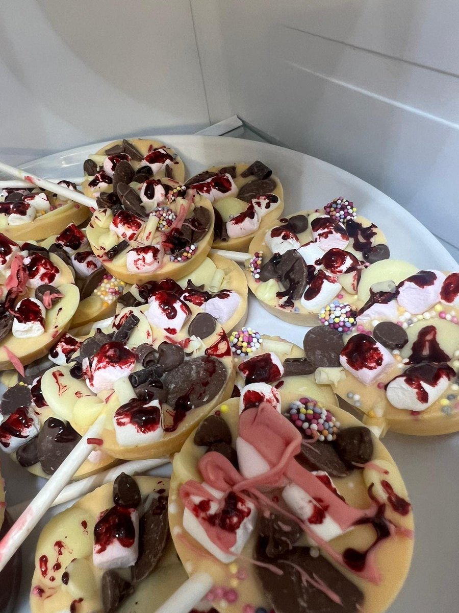 Margaret Gregory tweet media