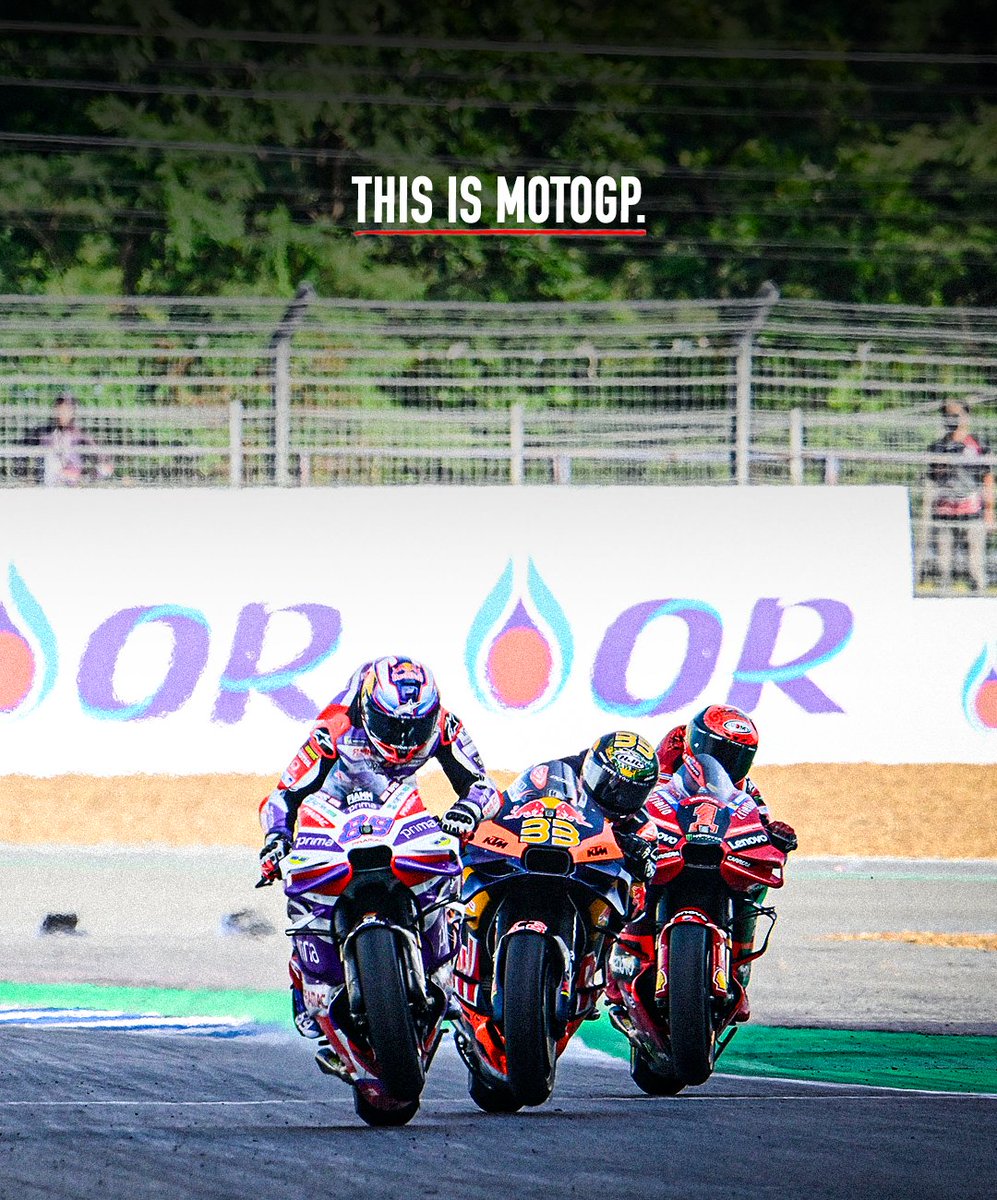 crash_motogp's tweet photo. MotoGP at its finest 🙌 What a race.

#ThaiGP https://t.co/3bKV2WWwy7