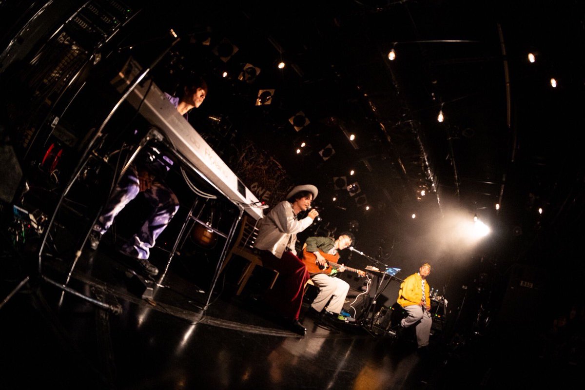 kzk_JM's tweet photo. ツアー初日、京都🔥

最高の景色と笑顔と声と。
ぶちあがったぜ！
ありがとよ！

残りのツアーも
バイブス更新していこ🤘

Thx🔥🔥🔥

#ハンドリ
#HANDDRIP
#ツアー初日
#京都
#ONE https://t.co/zzlm5OsZel