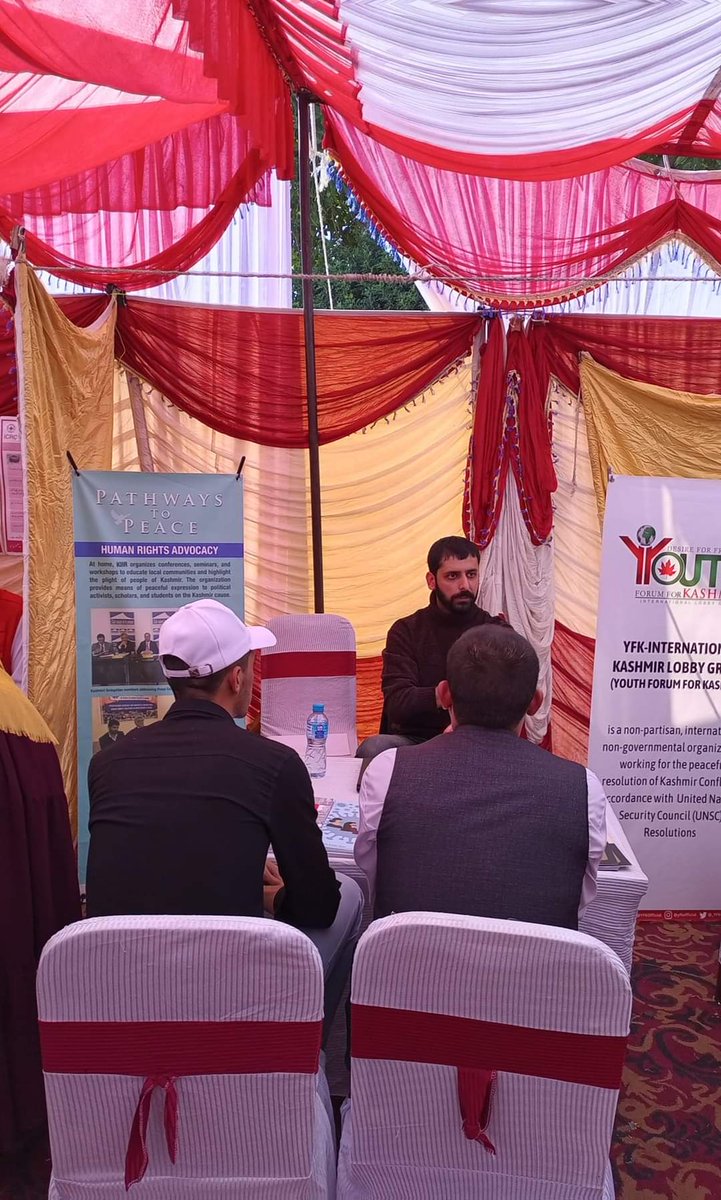 _KIIR_'s tweet photo. The University of Kotli recently hosted a job fair on October 26, attracting various companies i.e., Banks, Automobile, Telecommunications, Real Estates and NGOs, including the Kashmir Institute of International Relations (KIIR). 1/3 https://t.co/T3b1Y2soDO
