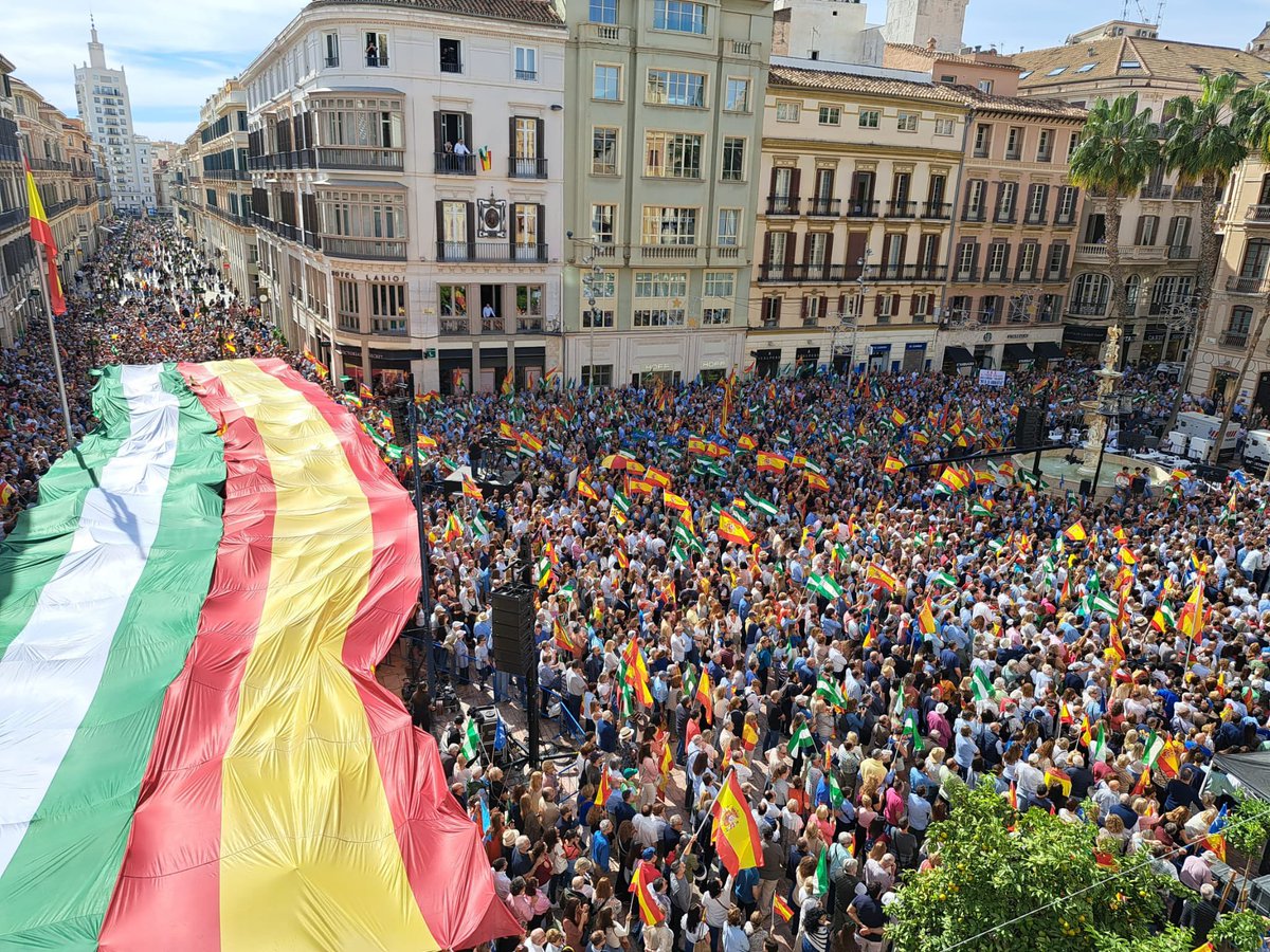 🇪🇸 Los andaluces decimos NO a la AMNISTÍA hoy en #Málaga.

Dejemos #QueEspañadecida