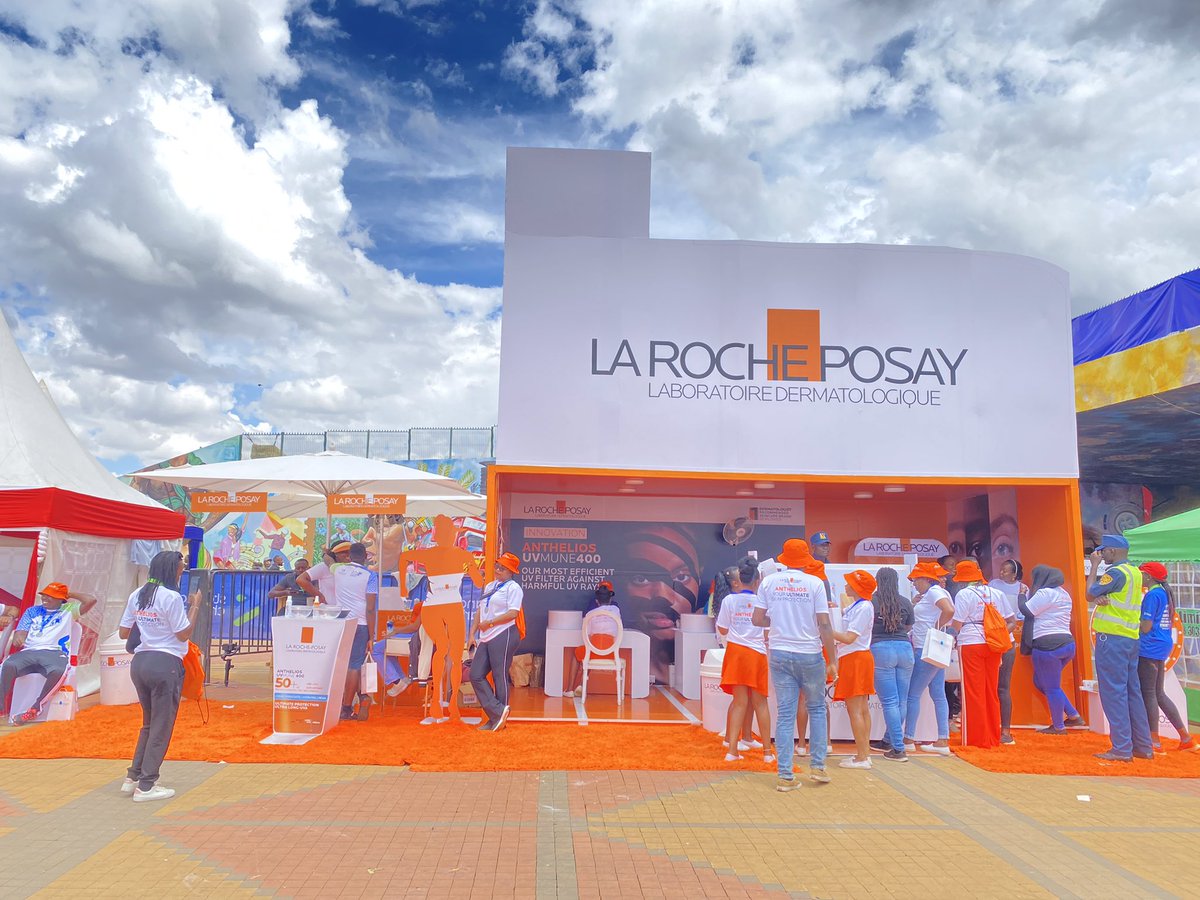 DiscmenEnt_'s tweet photo. For the #StanChartNairobiMarathon we designed a @LaRochePosayUSA Popup that looked like a life-sized anthelios sunscreen. To highlight the running elements, we put up a cutout runner as well as a selfie mirror in the shape of running man.
Popup experience; Discmen Ent
#DiscmenEnt https://t.co/6TbAbnJGqo