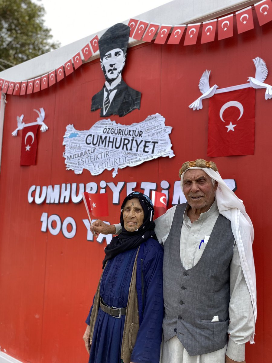 Cumhuriyetimizin 100.yılı kutlu olsun 🇹🇷
#29EkimCumhuriyetBayramı #Atatuerkuenİzinde100YIL 
<a href="/HarranKaymakam/">Harran Kaymakamlığı</a> 
<a href="/MemHarran/">Harran İlçe MEM</a> 
<a href="/ASUTAYMEHMET/">Mehmet ASUTAY</a> 
@Hasanzkikorogli