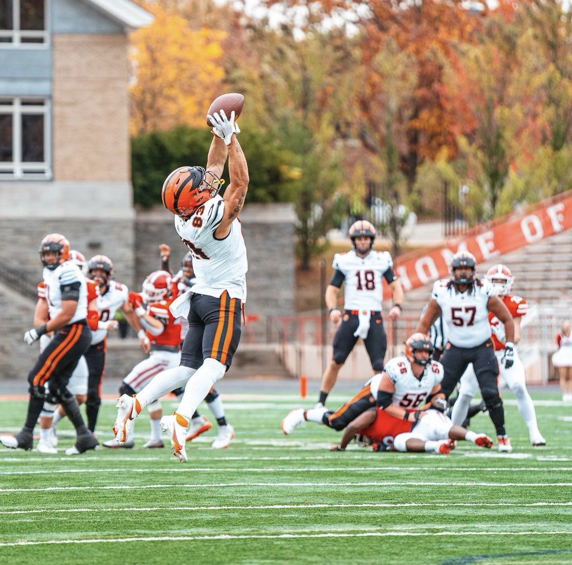 🏈💥💥💥📸👀@LukeColella2