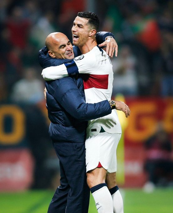 TeamCRonaldo's tweet photo. Roberto Martinez (Portugal coach): 

 “As an opponent it was very difficult to face Cristiano. And so my experience working with Cristiano is incredible. He has a hunger for football that I have never seen before. He is a 38-year-old player who is enjoying himself and the secret to that is the level of commitment and desire he has. And now he is in very good condition, the best in his last seasons."