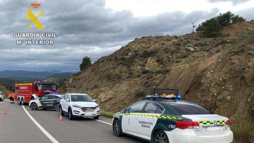 Un herido grave en un accidente de coche al salirse de la vía en #Sabiñánigo heraldo.es/noticias/arago…