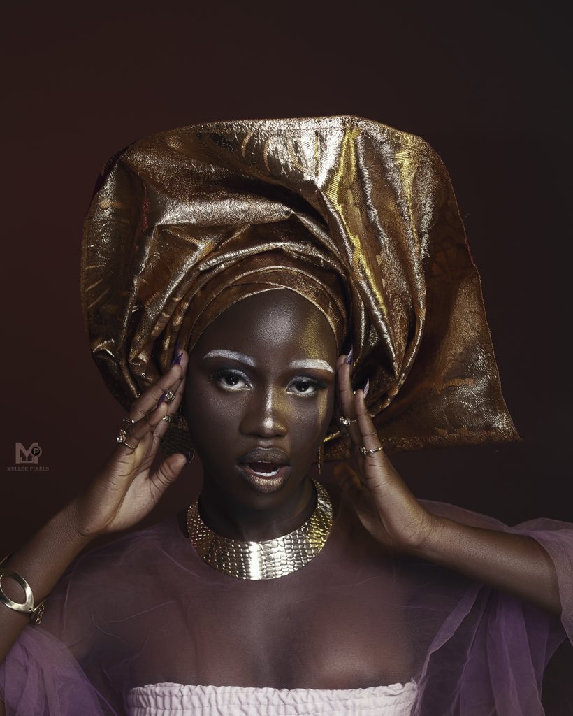 mullerpixels's tweet photo. ❤️ A Beautiful Creature❤️
#mullerstudio #beauty #beautiful #explorepage #explore #skin #photography #nigeriaphotographer #nigeriaphotography #grading https://t.co/tWuFqdJBlS