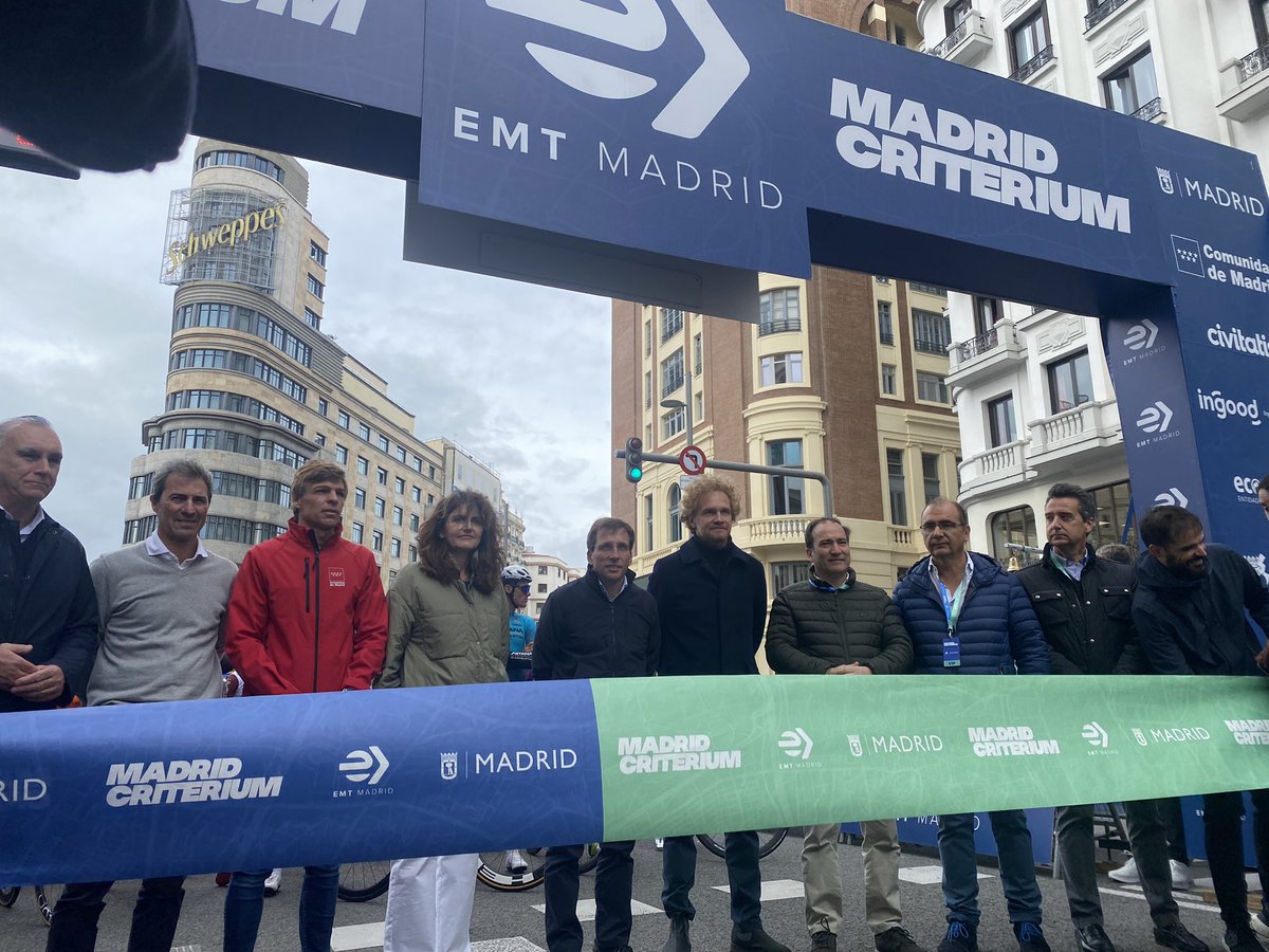 Corte de cinta y ¡empezamos!✂️
#MadridCriterium