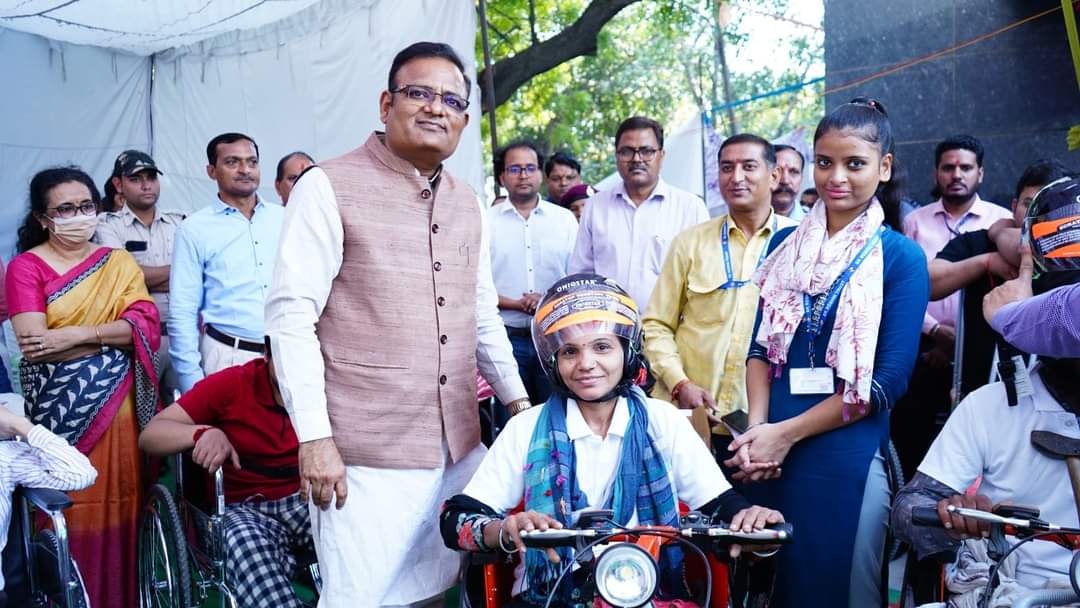 Department of Social Welfare, GNCT Delhi (@dswgnctd) on Twitter photo Glimpses of 2 day Disability Camp organised at Aruna Asif Hospital Rajpur Road wherein various govt services were extended for the benefit of Specially abled.
<a href="/LtGovDelhi/">LG Delhi</a> <a href="/CMODelhi/">CMO Delhi</a> @RaajKumarAnand1 <a href="/iasnkumar/">Naresh Kumar</a> <a href="/MSJEGOI/">Ministry of Social Justice & Empowerment, GOI</a> Glimpses of 2 day Disability Camp organised at Aruna Asif Hospital Rajpur Road wherein various govt services were extended for the benefit of Specially abled.
<a href="/LtGovDelhi/">LG Delhi</a> <a href="/CMODelhi/">CMO Delhi</a> @RaajKumarAnand1 <a href="/iasnkumar/">Naresh Kumar</a> <a href="/MSJEGOI/">Ministry of Social Justice & Empowerment, GOI</a>