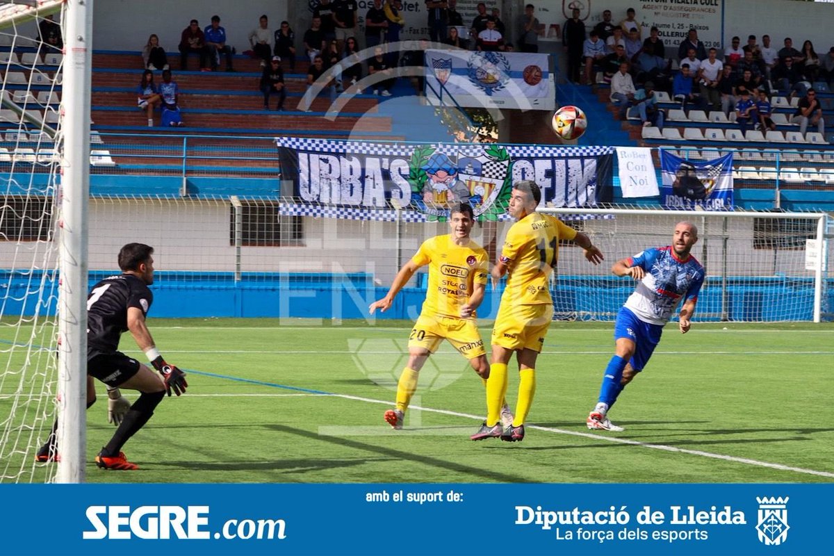 ⏱️ 49' | 0-0 | <a href="/Adrian10Narkito/">Adrian Fernandez 7</a> en una rematada dins de l'àrea que acaba aturant Batalla!

📸 <a href="/FotografiaFtbo1/">Fotografia Alba Rivera (Fútbol)</a>

#MollerussaOlot #LleidaEnJoc

🚨 EN DIRECTE:
💻 SEGRE.COM
📲 APP SEGRE reskyt.com/app/segre