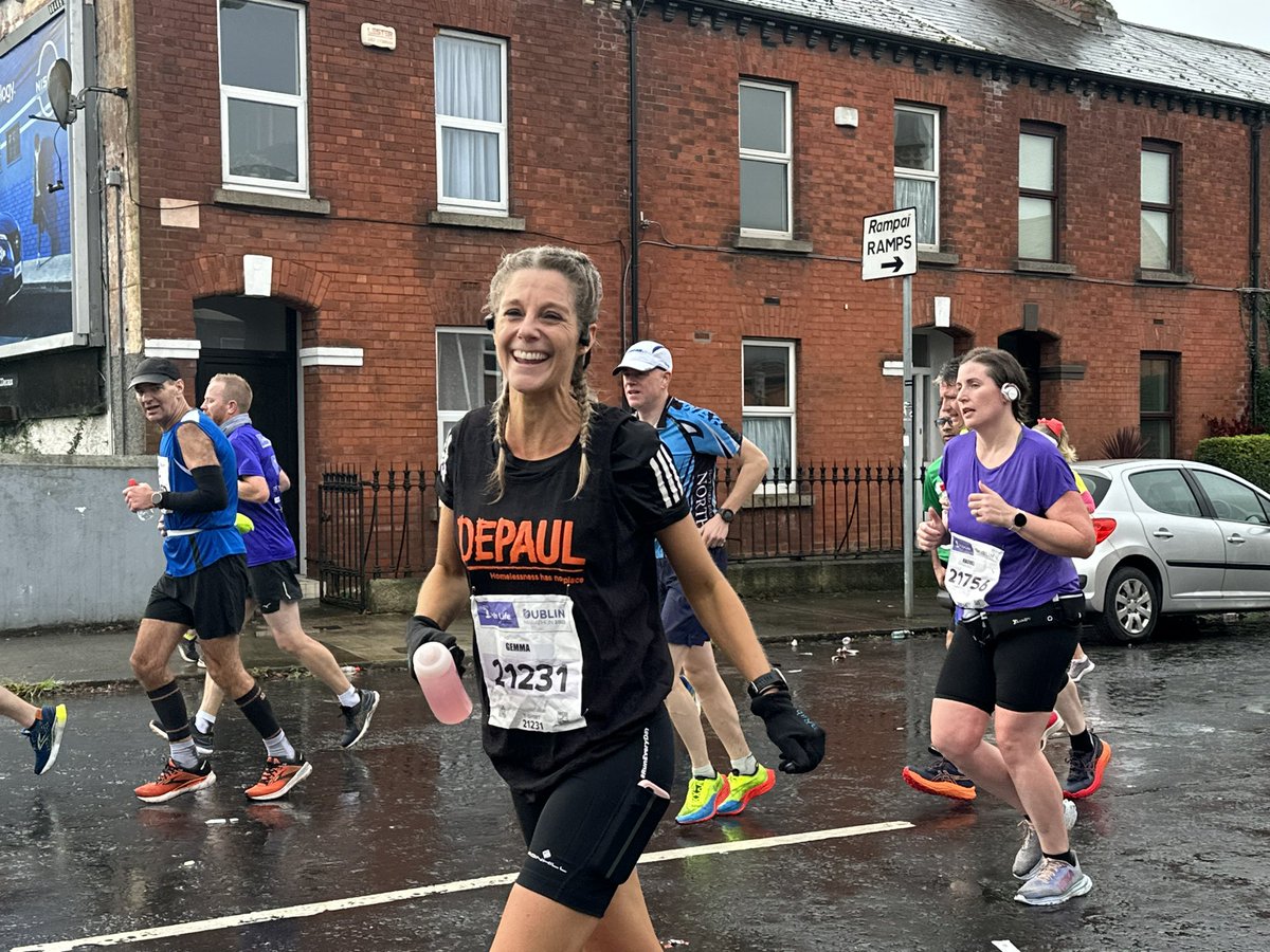 Doing great Gemma from @EcclesIRL Halfway there -running the @dublinmarathon in support of @DepaulIreland justgiving.com/page/gemma-per…