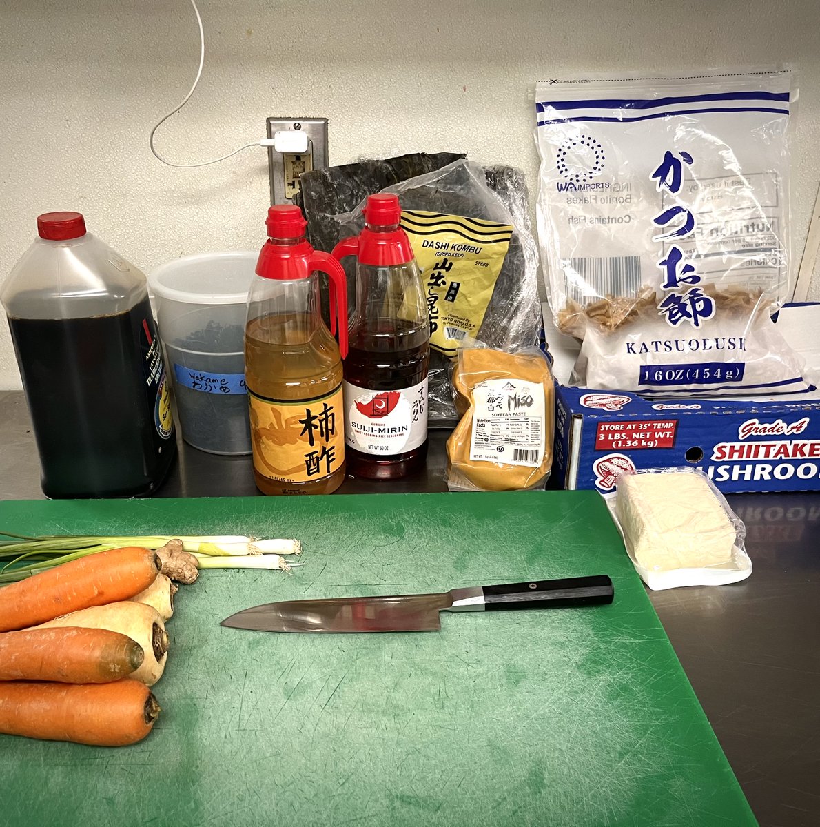The makings of a fall Japanese Breakfast Platter! 🍂  See you soon for #sundaybrunch 💞

#undercurrentgso #triadlocalfirst #dgso #sogso #gsofoodie #greensboronc #nceats #carrots #parsnips #turnips #tsukemono