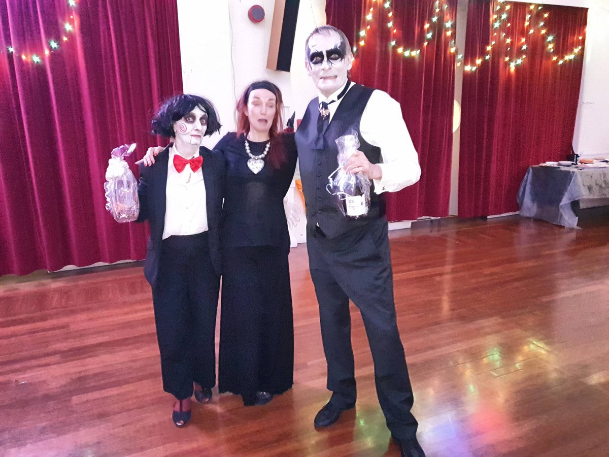 🎃Happy Halloween! What a great time at the social on Friday! Well done to our scary "best costume" winners...
#ballroomdancing #socialdance #waltz #tango #foxtrot #quickstep #viennesewaltz #rumba #chacha #samba #jive #southfields #wimbledonvillage