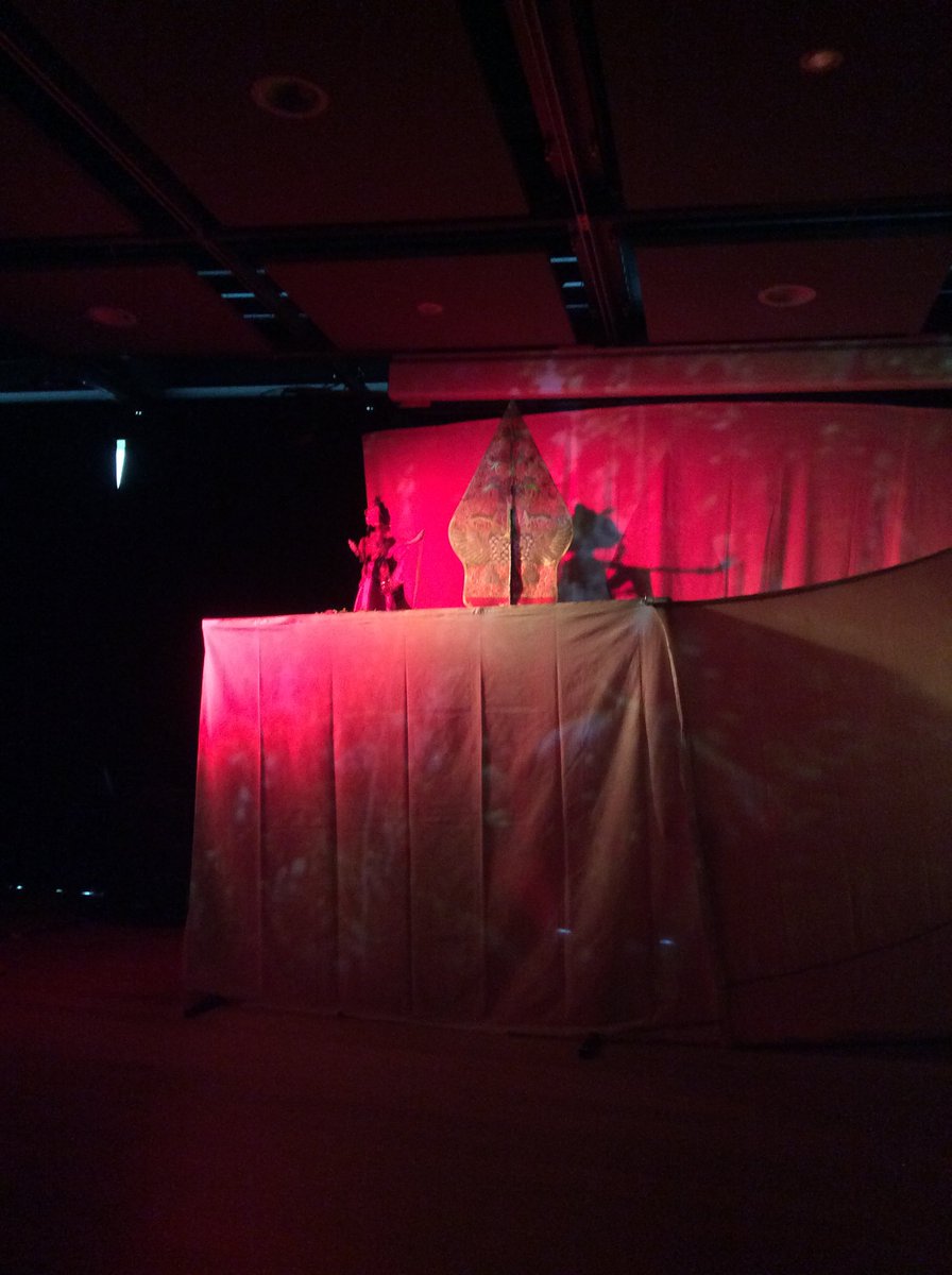 On the last day of term, Year 3 visited the Great Malvern Festival of stories, to watch ‘The Lost Forest’ puppet production. It was a fantastic, interactive show, which showed us how important it is to look after our rainforests!