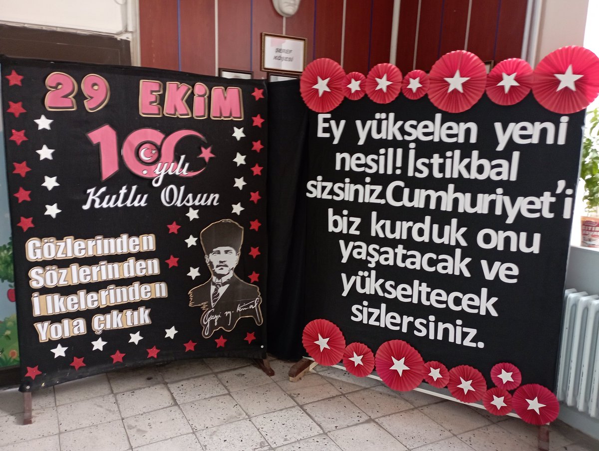 vedatkoc1404's tweet photo. #Sarıkamış100YılıKutluyor 
Fevzi Çakmak İlkokulu olarak Cumhuriyet'in 100.yılını coşkuyla kutladık. 
#Cumhuriyet100Yaşında
@KarsValiligi
@ziyapolat73
@TC_Sarikamis
@sarikamis_mem https://t.co/SVRFiVJh6e