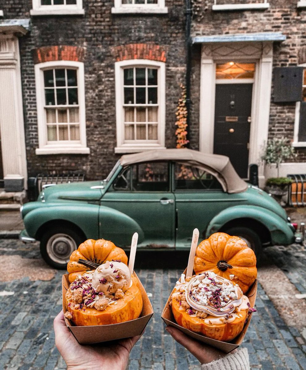 One of our favourite autumnal photos of London by @dr_difilippo 😍🍂