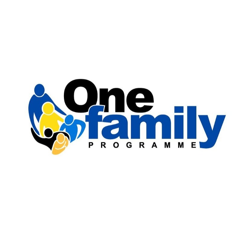 BarbadosAlz's tweet photo. Executive members, Kaila Branch and Jackie Walcott attends the launching of the One Family Initiative by the Ministry of People Empowerment &amp; Elder Affairs. https://t.co/MZ3sW6vR9w