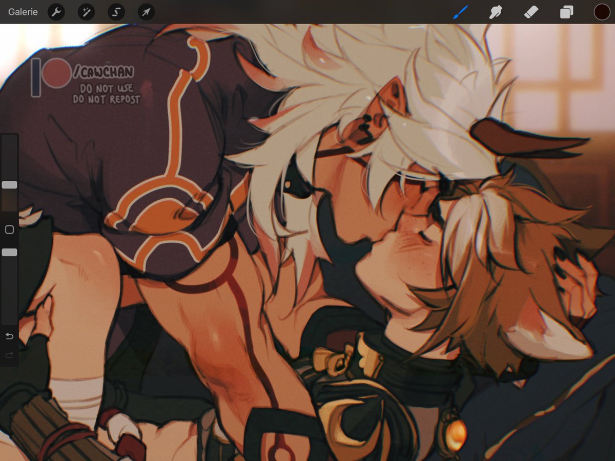 They kiss 🫶 totally  just  kiss  haha  hahahhahha  haha