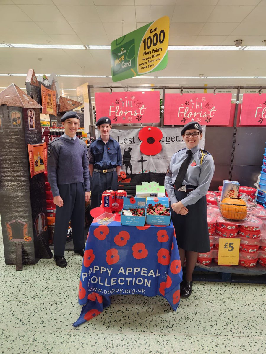 472squadron's tweet photo. Thank you to all the staff and cadets that attended this weekend’s Poppy Appeal Collection. #LestWeForget https://t.co/nAbJiZ3RgV