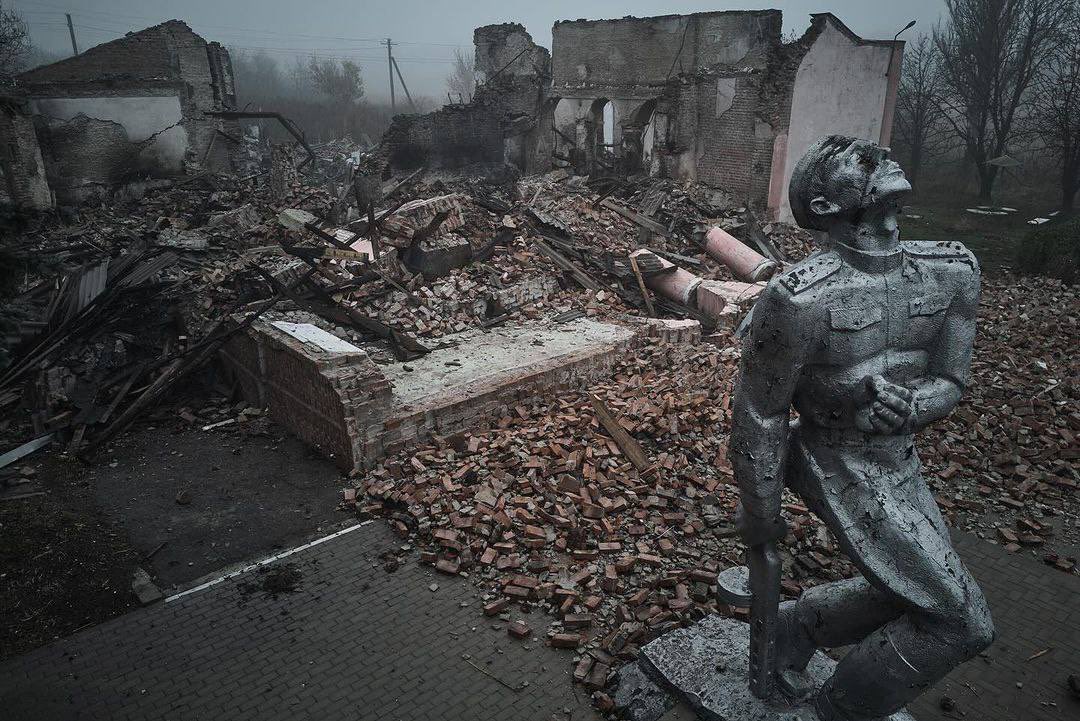It is hard to believe, but people still live there.

Catastrophic destruction in Avdiivka, which russians shell daily.